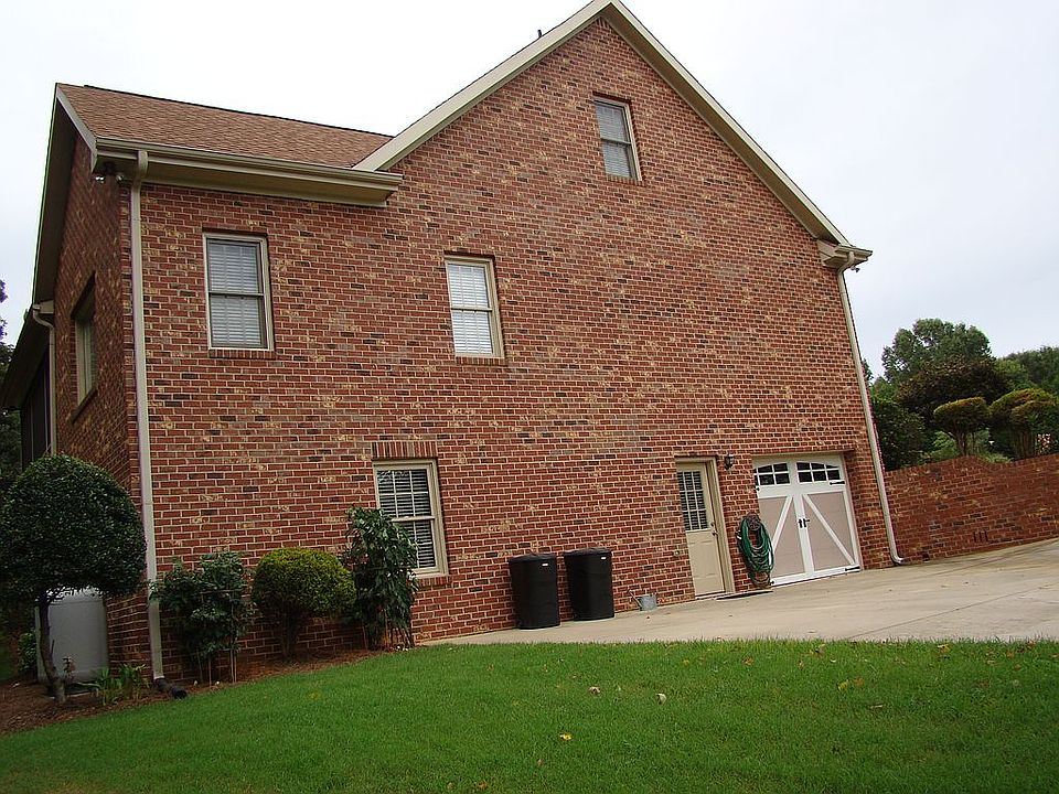 2nd image of 5748 Cotswold Ct