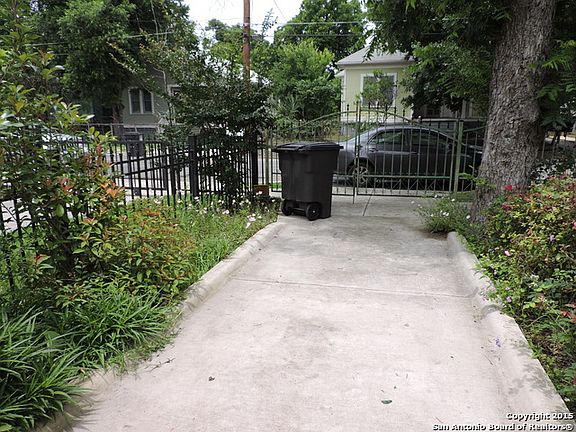 2nd image of 218 Vance St