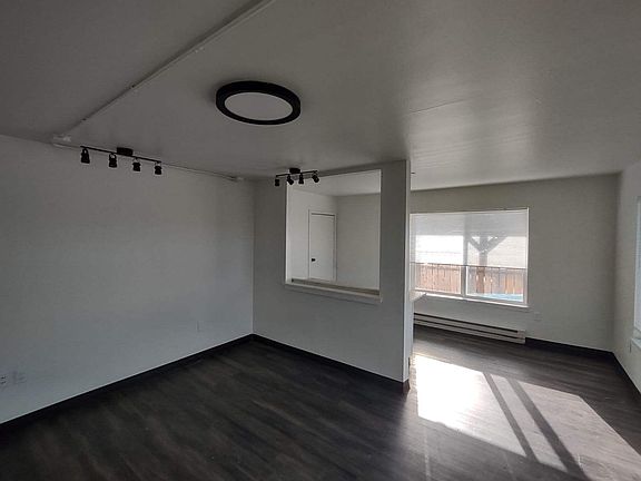 4th image of 802 Ocean Shores Blvd NW APT B