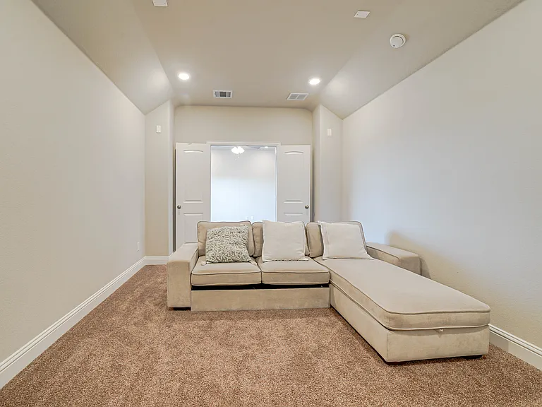 707 Gatecrest Dr — Photo 20
