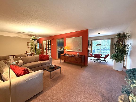 5th image of 1423 Northway Pl