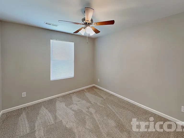 339 Oakleigh Ln — Photo 11
