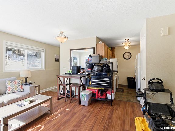 5th image of 7141 Weimer Rd APT 15