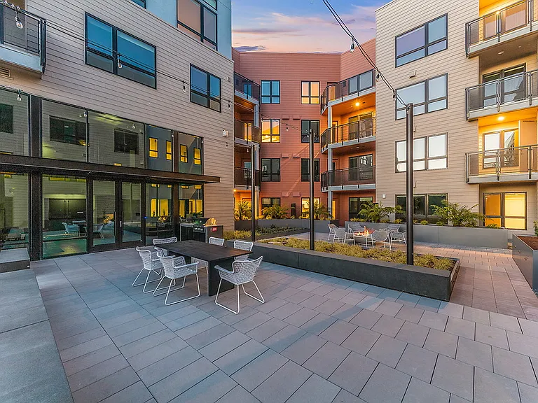 Maxwell Sunnyvale — Photo 34
