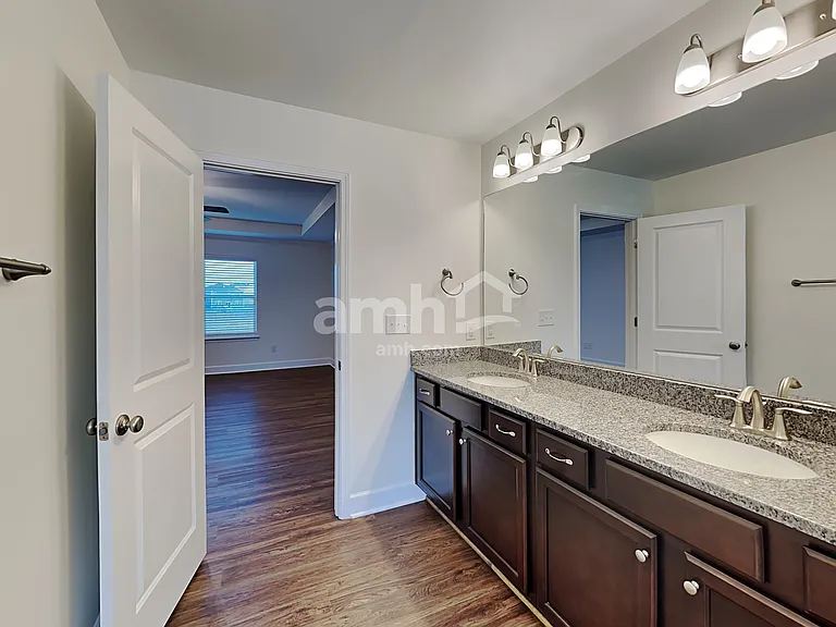 5433 Lake Water Ct — Photo 17