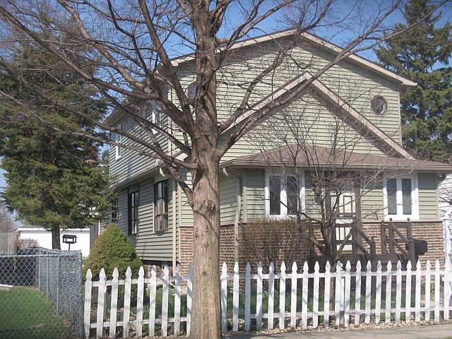 1st image of 1223 N Dearborn St