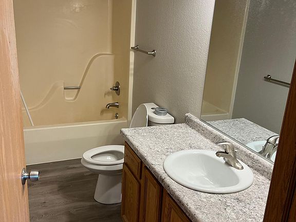 Full bathroom