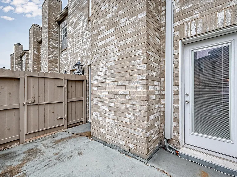 8077 El Mundo St #8077 — Photo 43