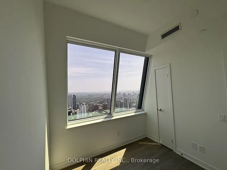 8 Wellesley St W #5809 — Photo 13