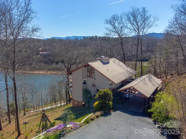 96 Old Powerhouse Rd, Franklin, NC 28734