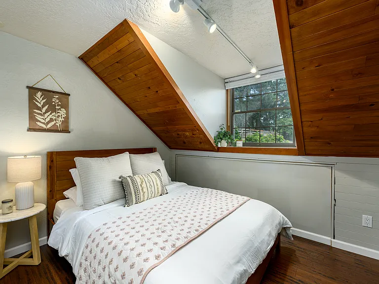 28505 SW Ladd Hill Rd — Photo 12