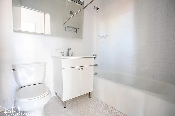 Rented by Platinum Properties | media 18