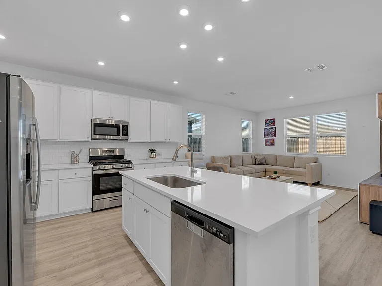20704 John Gill Dr — Photo 7