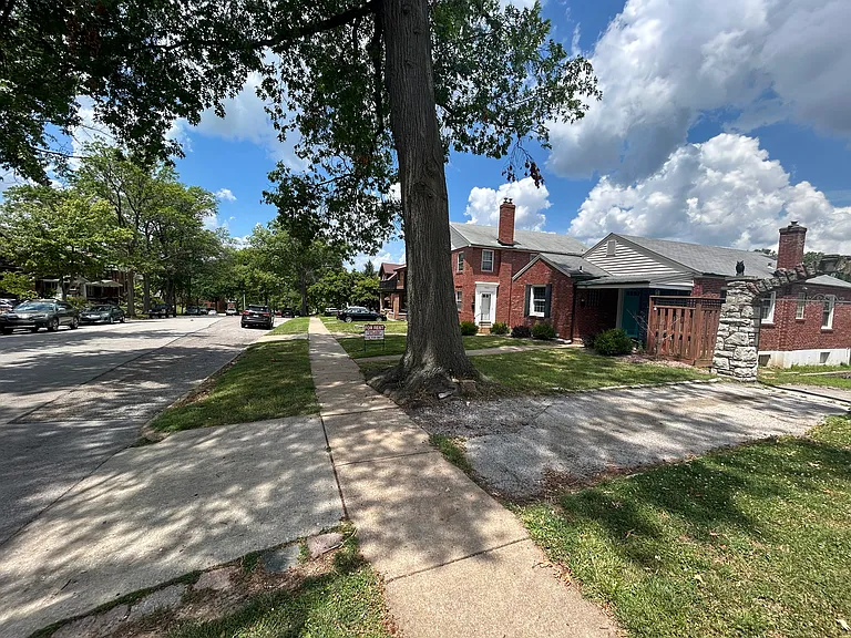 7521 Hoover Ave — Photo 30