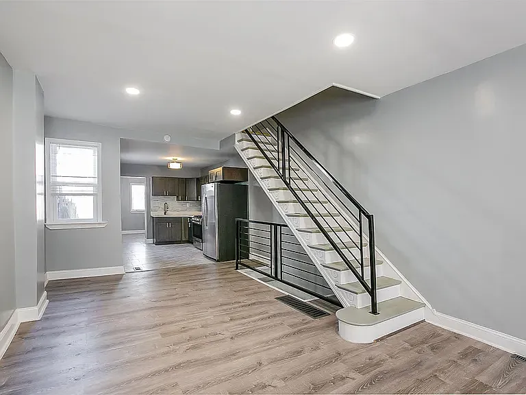 2811 E Venango St — Photo 10