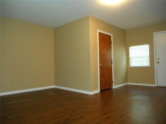 5th image of 4835 Bonner Dr APT 5