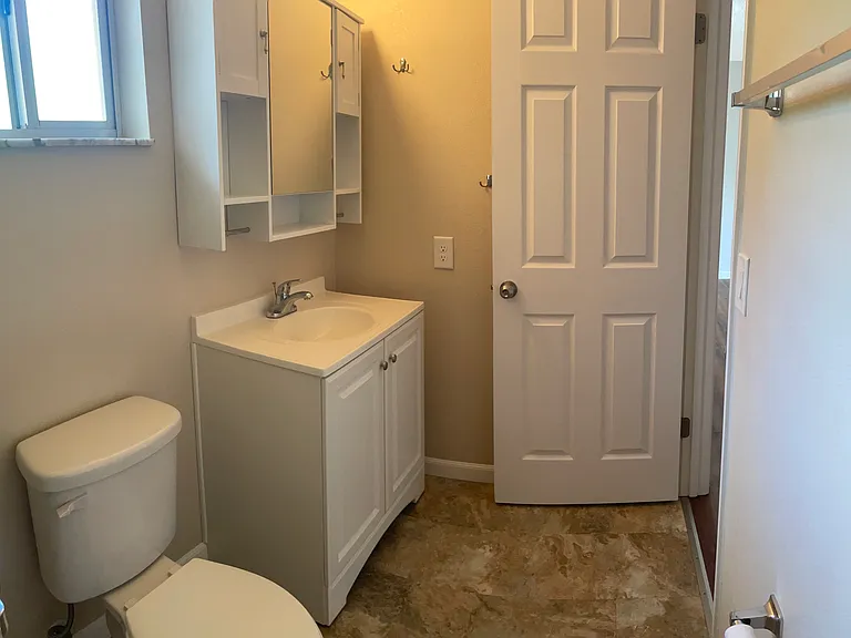 1719 Edgewater Dr — Photo 11