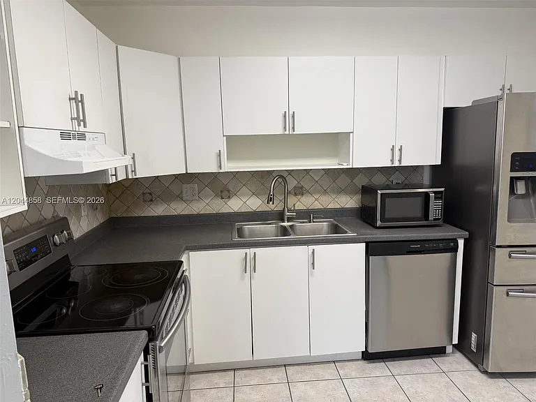 9686 SW 138th Ave #5 — Photo 16