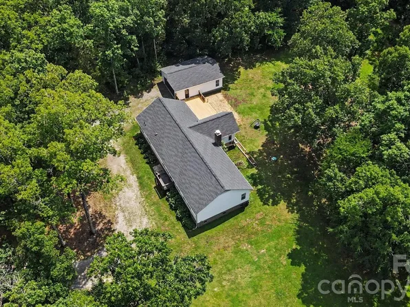 8900 Lazy Ridge Ln, Concord, NC 28025