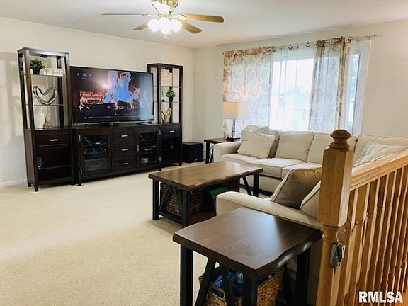 3rd image of 3014 W Larchmont Ln