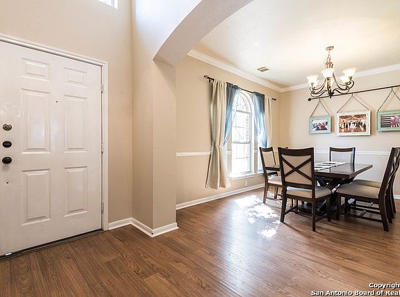 3rd image of 125 Corsica Dr