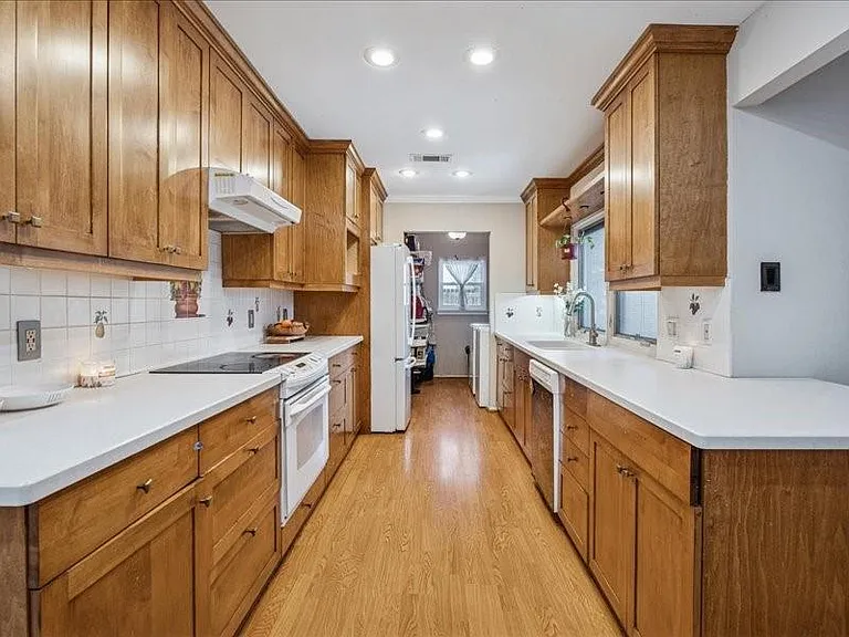 3902 Broken Elm Dr — Photo 14
