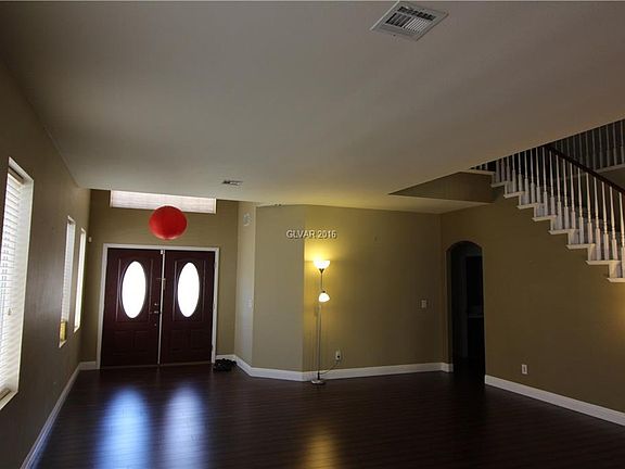 3rd image of 9358 Chateau Street Jean Dr