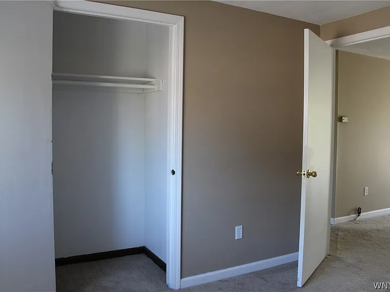 3948 Ridge Lea Rd #D — Photo 15
