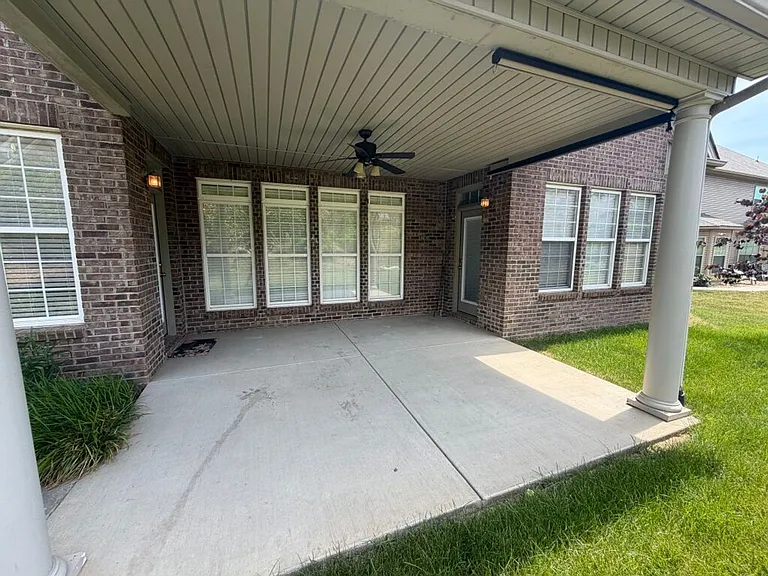 4601 Ivy Rose Dr — Photo 17