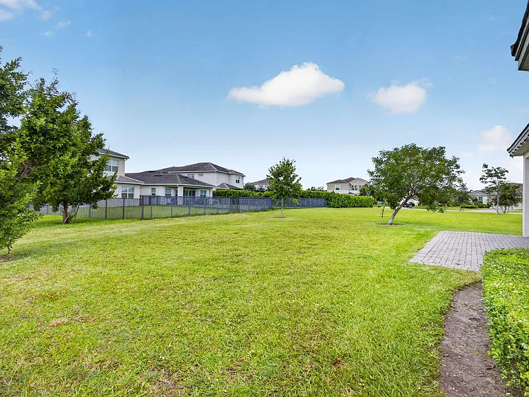 16293 Melogold Dr — Photo 59