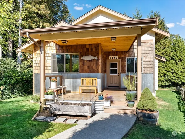1182 Hughes Ave, Blaine, WA 98230