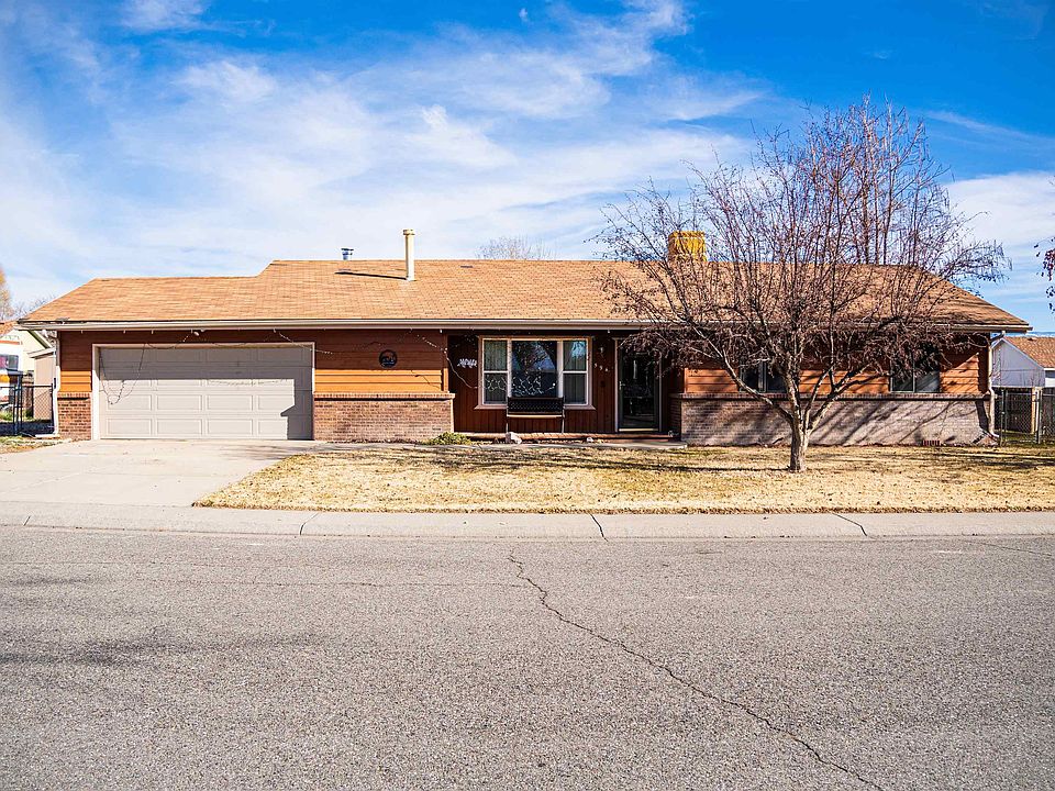 1st image of 594 Stanford Way