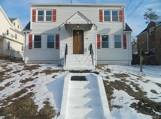 742 Huntington Rd, Bridgeport, CT 06610