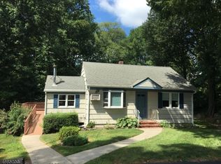 998 Springfield Ave, Mountainside, NJ 07092