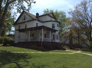 1542 Hawthorne Ave, Crete, NE 68333