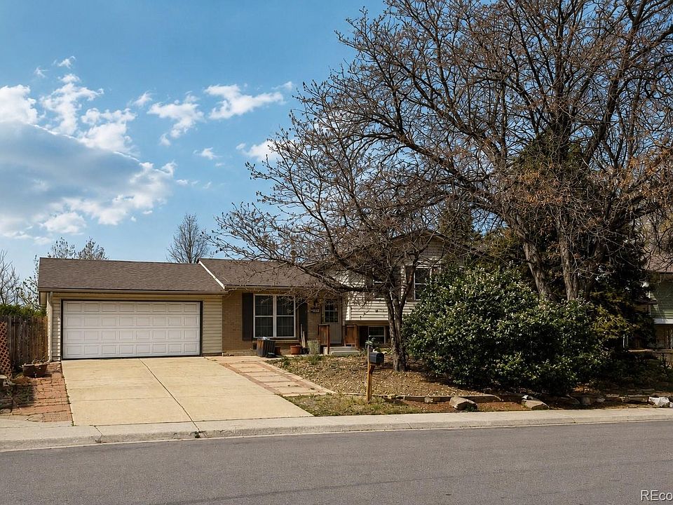 1st image of 2571 S Kittredge Way