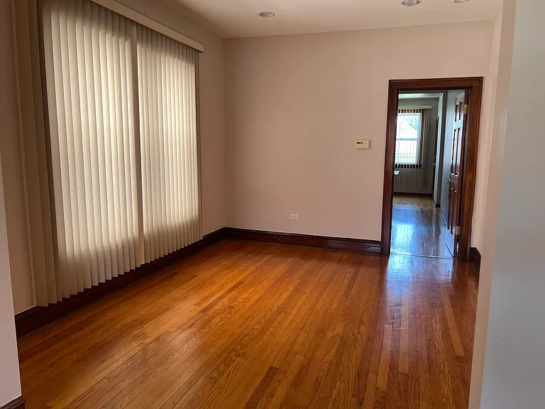 4733 N Kedvale Ave — Photo 5
