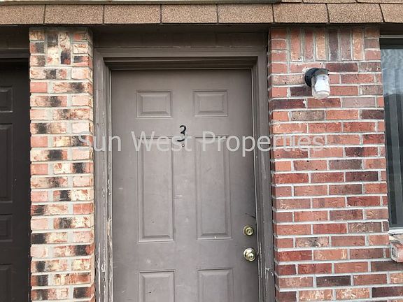 2nd image of 2701 Cliffside Dr APT 3