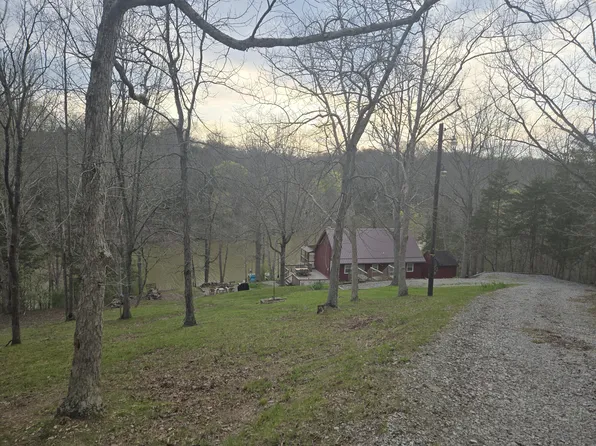 245 Driftwood Dr, Gratz, KY 40359