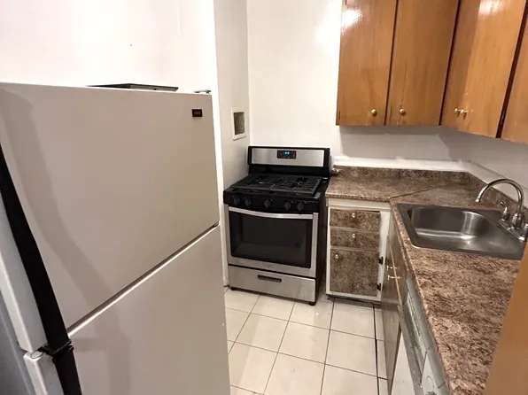 81-11 45th Avenue image 7 of 10