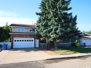 506 Garrish Pl, Estevan, SK S4A2E5