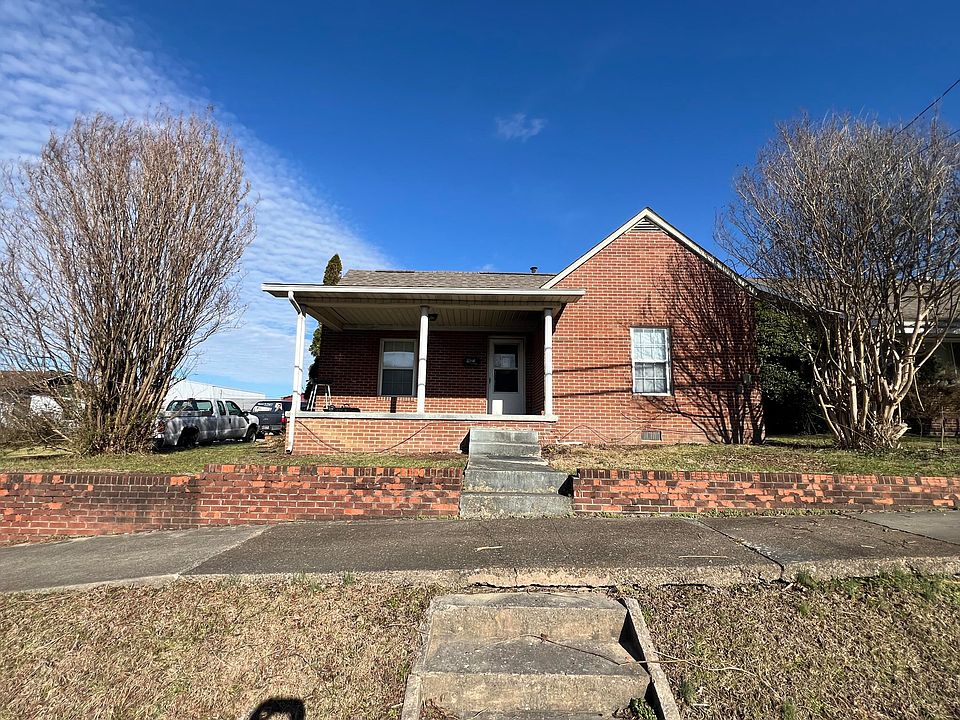 1st image of 905 S Kentucky Ave