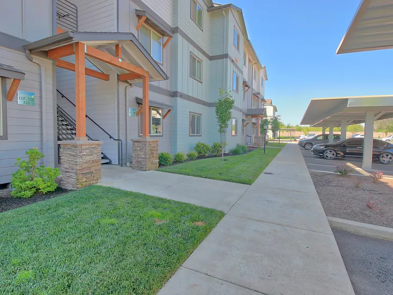 The Reserve at Hawk's Ridge — Photo 21