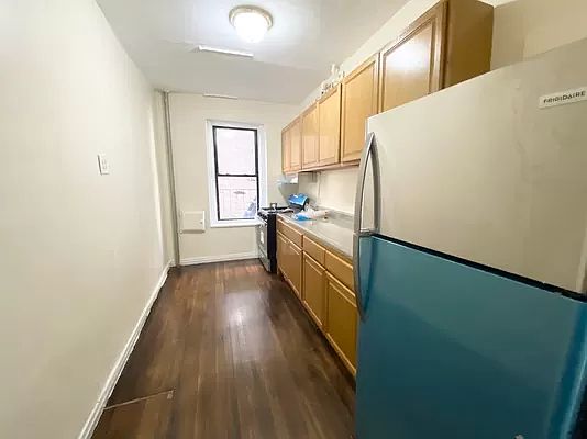 3rd image of 2800 Bailey Ave #21C