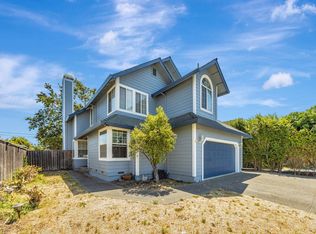 2132 Rachel Dr, Santa Rosa, CA 95401