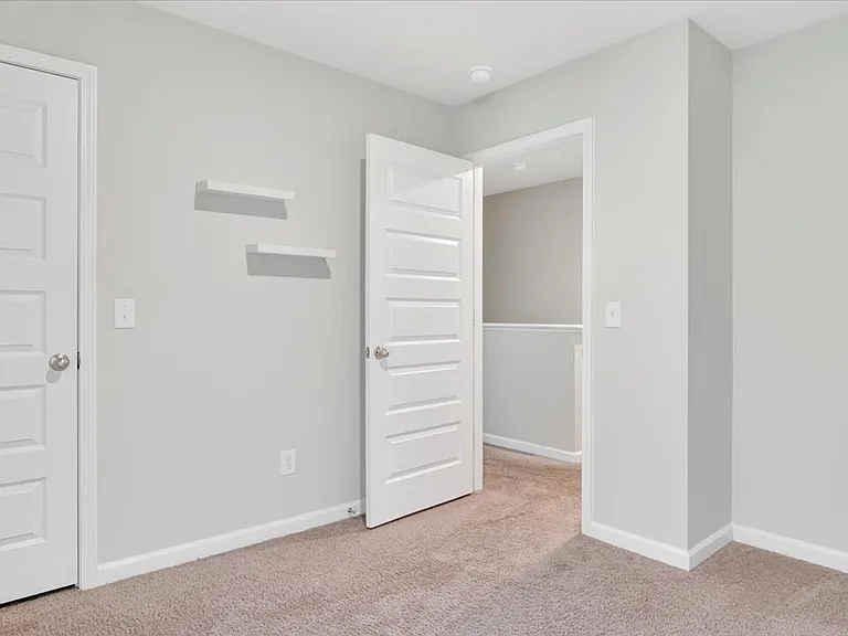 1127 Sims Dr — Photo 25