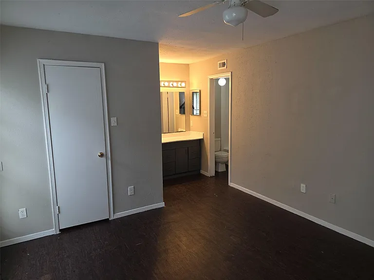 7200 T C Jester Blvd #1401 — Photo 11