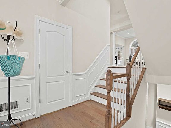 5th image of 2334 Brittany Parc Dr