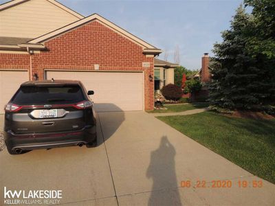 49110 Wayburn Dr, Macomb, MI, 48042