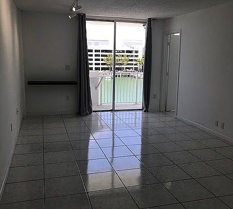 4th image of 7933 West Dr APT 402